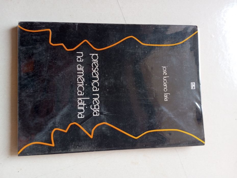 José Luciano Faria - A presença negra na América Latina