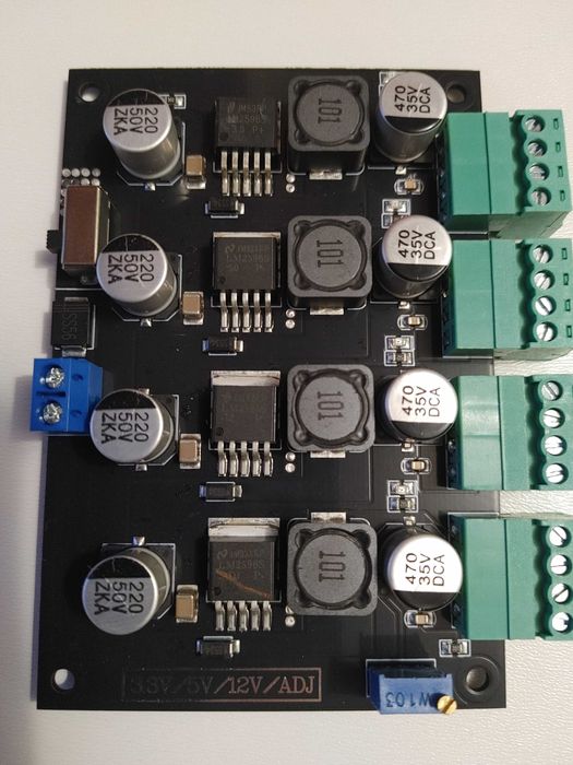 Блок живлення для роутера, модема, відеокамер, та іншого.