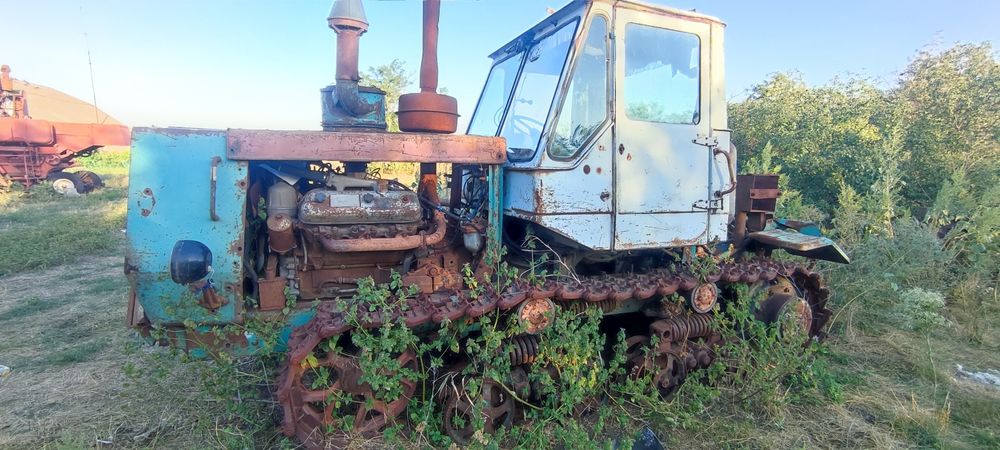 Т 150 гусеничний