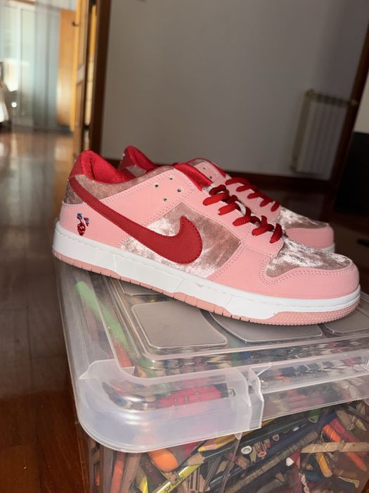 Vendo  Nike dunk Strange Love