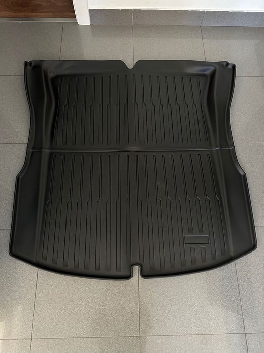 Conjunto 8 Tapetes Borracha TPE All Weather Tesla Model 3 Highland Nov