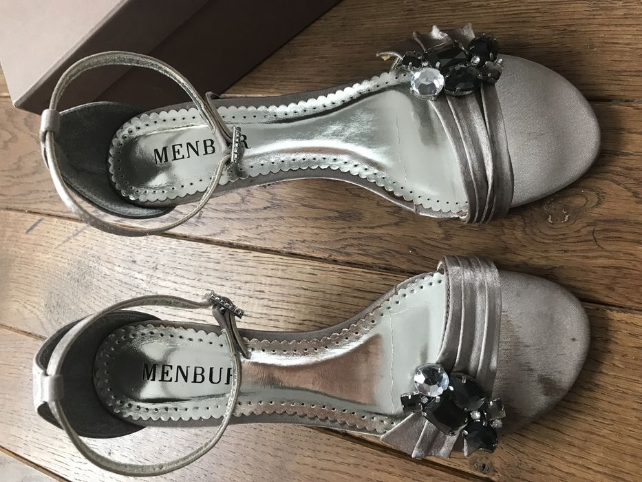 Szpilki/buty firmy MENBUR