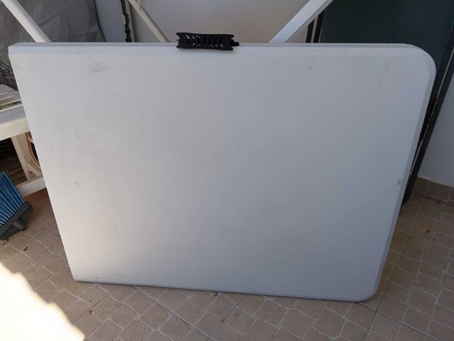 Mesas desdobráveis resistentes