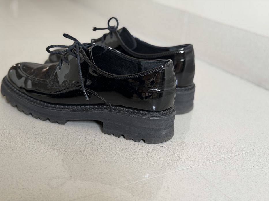 Ryłko mokasyny lakierowane jak nowe