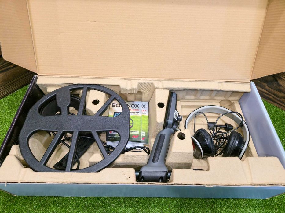 Металошукач Minelab Equinox 600