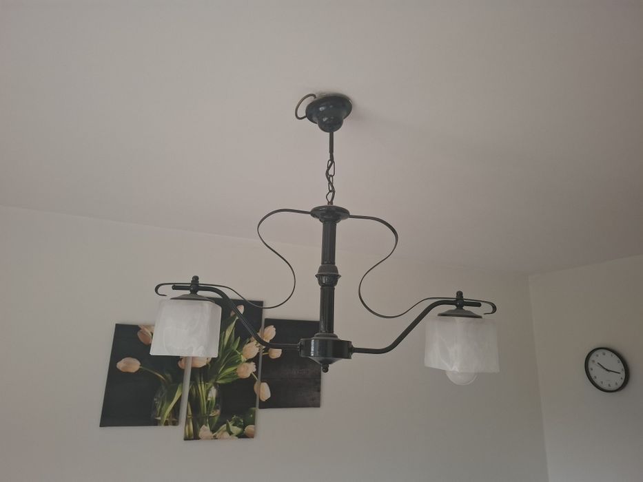 2 żyrandole plus kinkiet