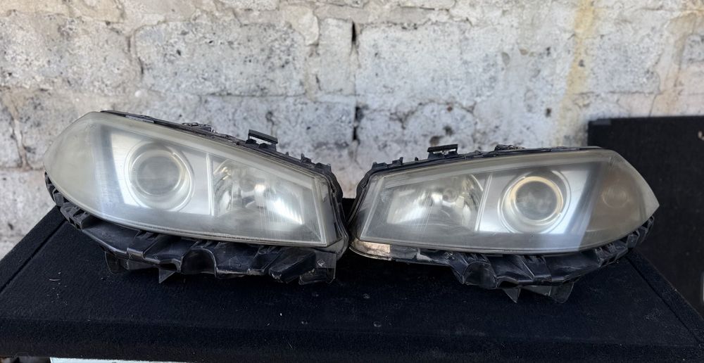 Фара ліва права Renault Megane 2 ксенон 2003-2006 рік дорестайлінг