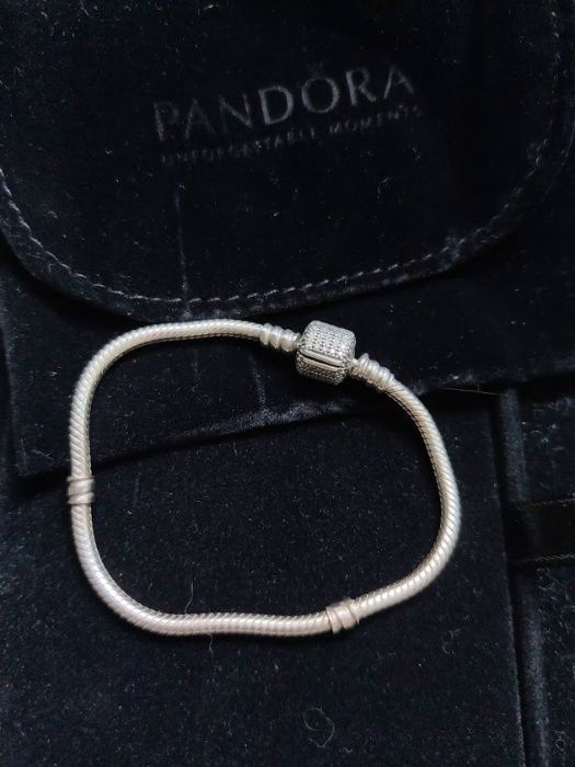 Pandora Signature + 2 peças + guarda jóias