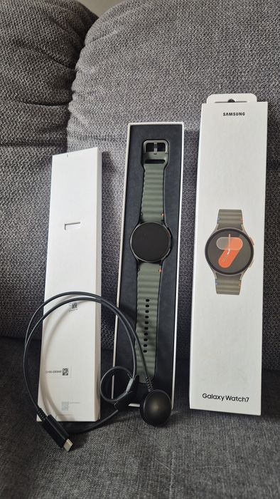 Samsung Galaxy Watch7 40mm stan bdb+