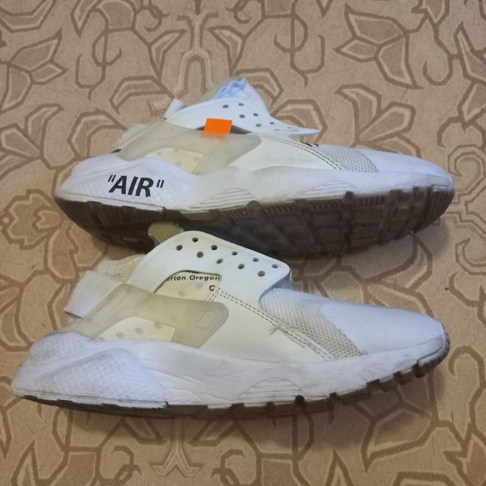 Кросівки білі Nike Air Huarache, розмір 38