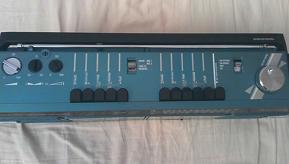 sprzedam radio mognetofof grundig