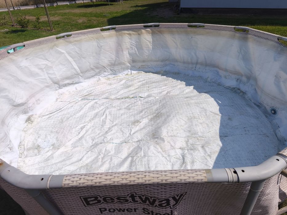 Basen bestway 3.8 x1.05 duży