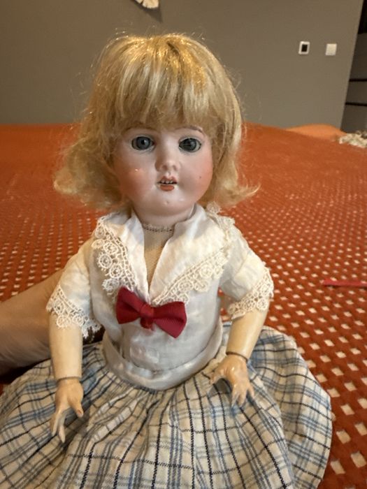 Boneca antiga alemã de porcelana de 1912 – 37 cm