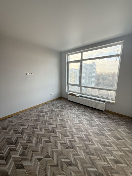 Світло єПродажа 1 комнатной квартиры, Голосеевский район,Ракетная 24,