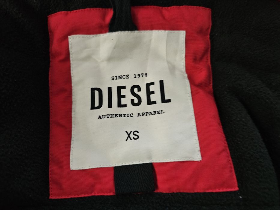 Kurtka zimowa diesel rozmiar xs czerwona płaszcz