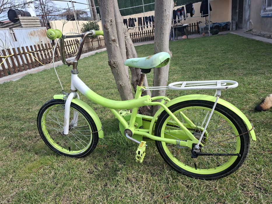 Продам велосипед для девочки, колеса 18