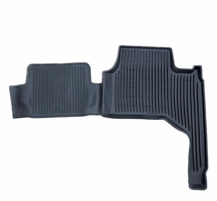 Коврики в салон Toyota Land Cruiser 300.