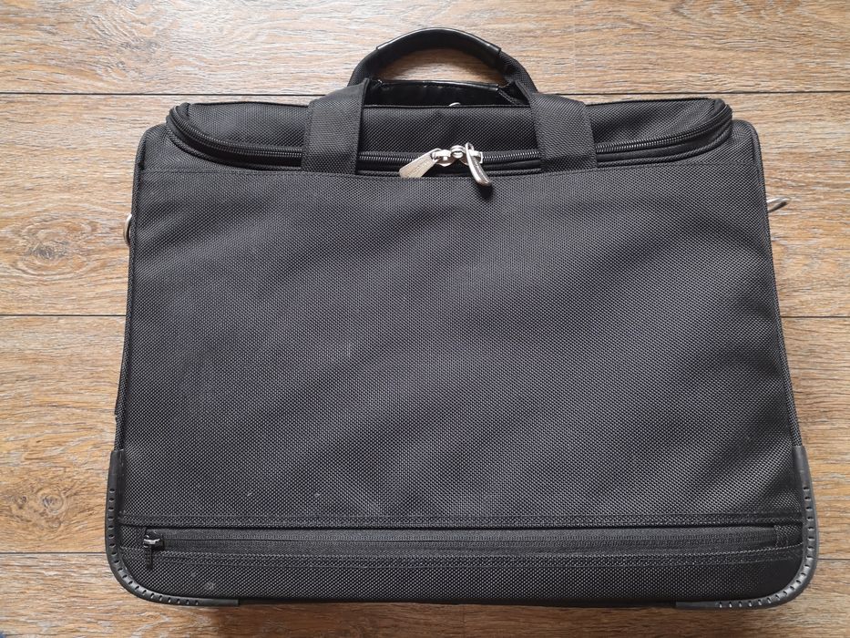 Torba na laptopa Dicota Top Traveler Pro 15,3 - 17", czarna
