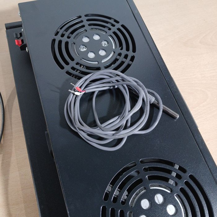 Вентблок 19" 1U для серв шафи