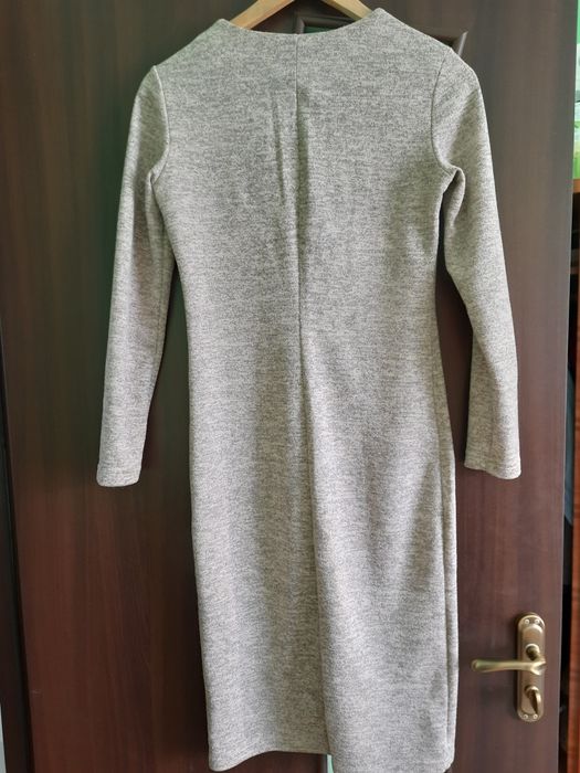 Плаття жіноче кремового кольору