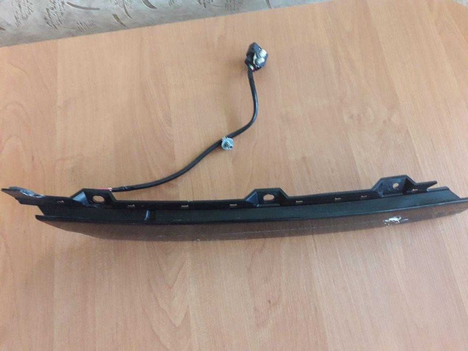 Ford Escape Titanium накладка передней двери