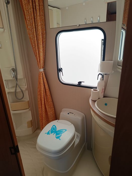 Okazja  .  Kamper Alkowa   2x Klima 6,osob zarejes .PL  cena 115 tys,