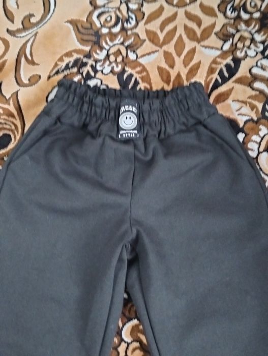 Джегінси на дівчинку