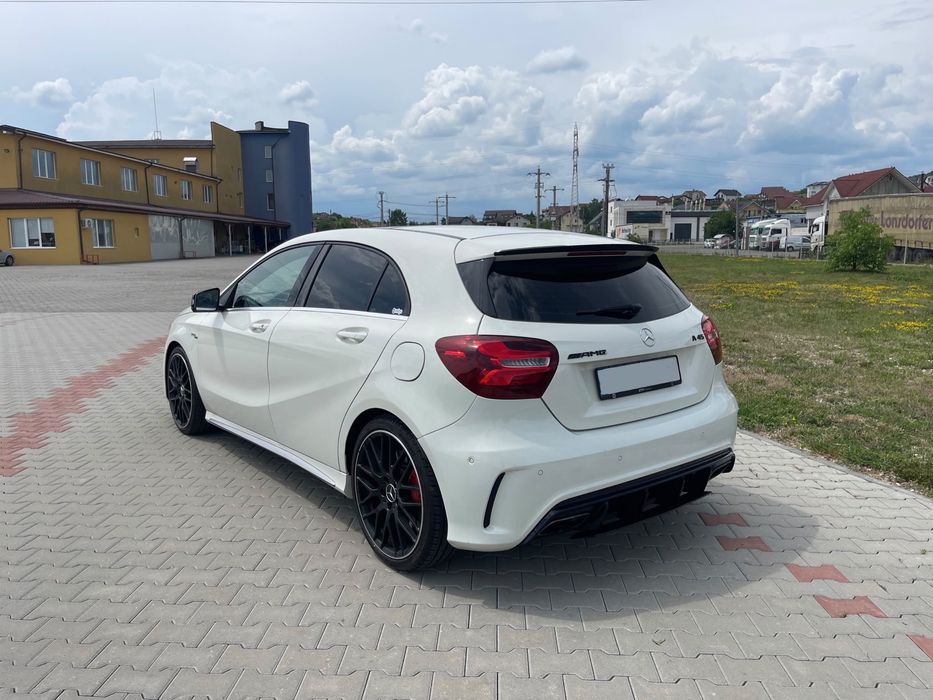 Mercedes A45 2017 381cv