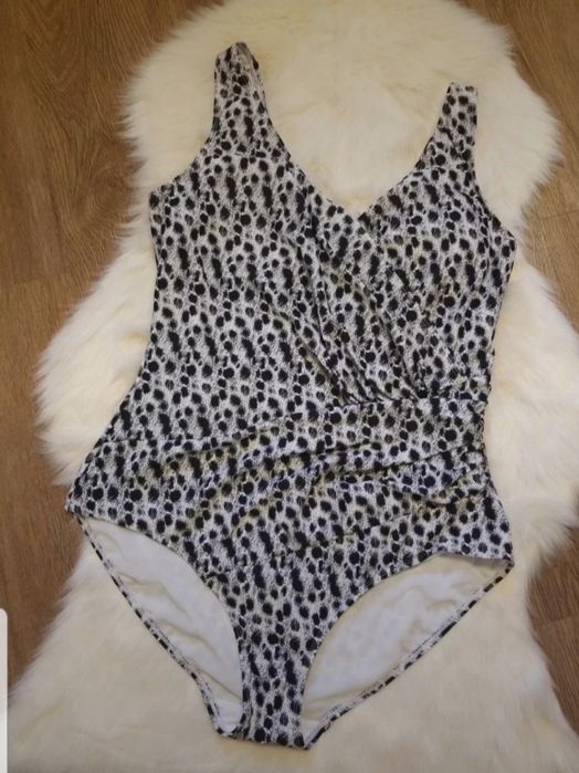 Modelujący strój kąpielowy r 46