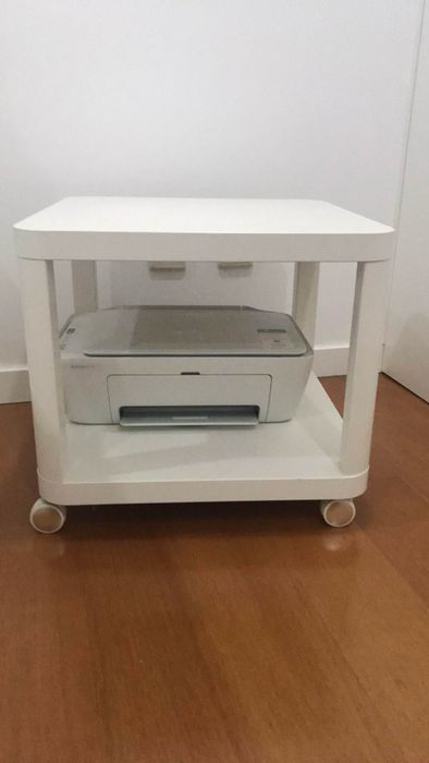 Impressora Hp com mesa Ikea