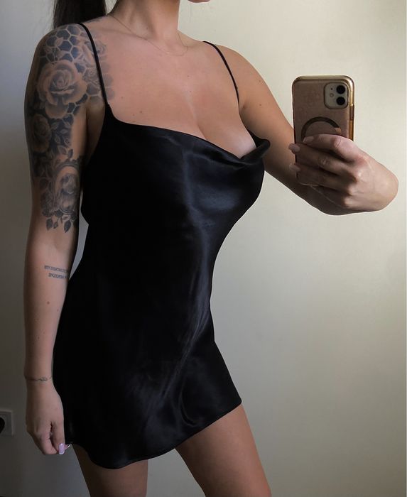 Sukienka satynowa Zara