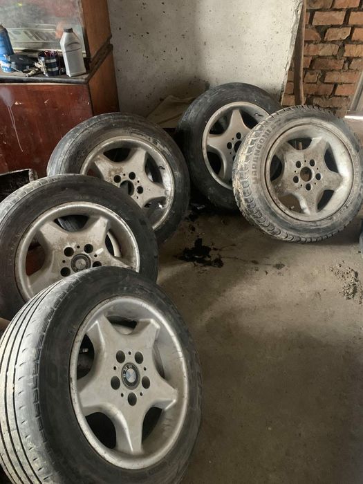 Диски по одній штуці різні