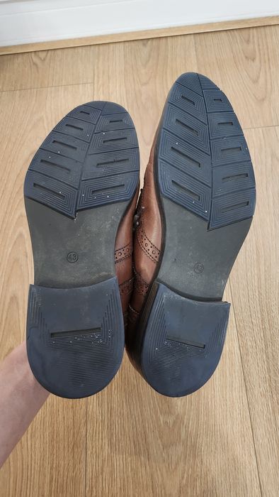 Półbuty skórzane Lasocki rozmiar 43