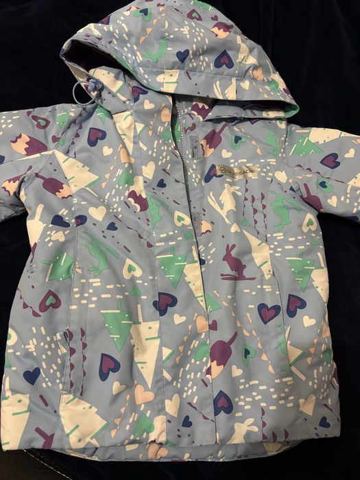 Куртка для дівчинки.