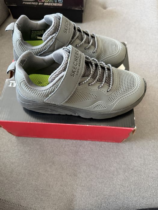 Дитячі кросівки Skechers 32 розміру
