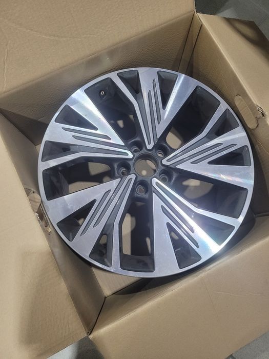 Felga aluminiowa Audi Q4 e-tron 19"