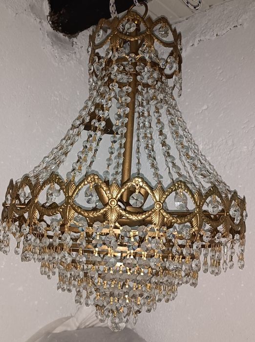 Vendo Candeeiro/ Lustre cristal e latão Dourado