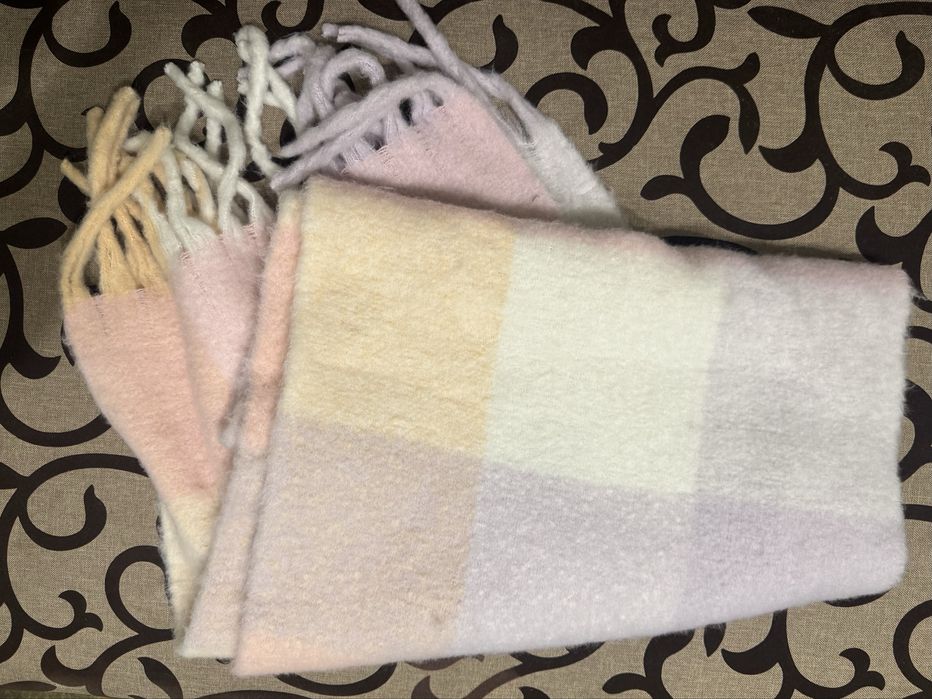 Зимовий шарф Reserved