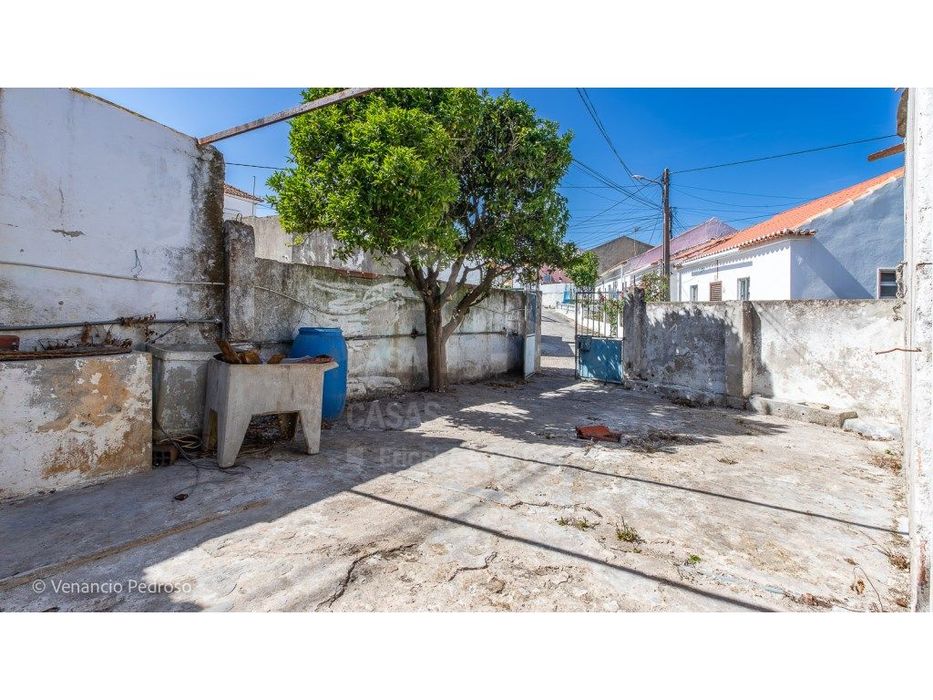 Vende Moradia T2 - Ericeira 17 km, A Casa das Casas