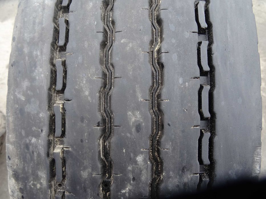 opona 275/70R22.5 MICHELIN X MULTI Z (750 netto)
