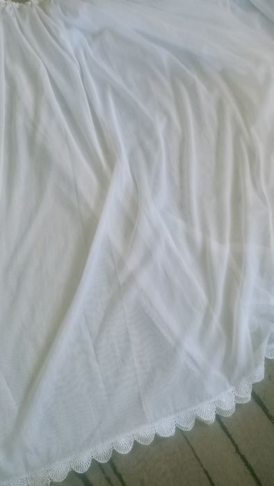 Duża firana z koronką