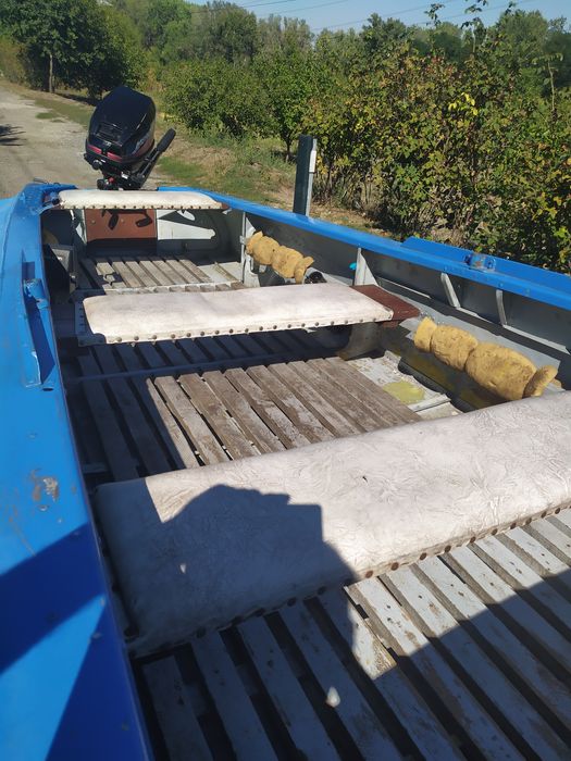 Продам лодку Южанка