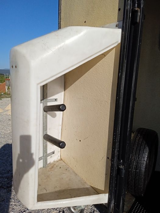 Atrelado reboque roulote 2 cavalos casa arreios