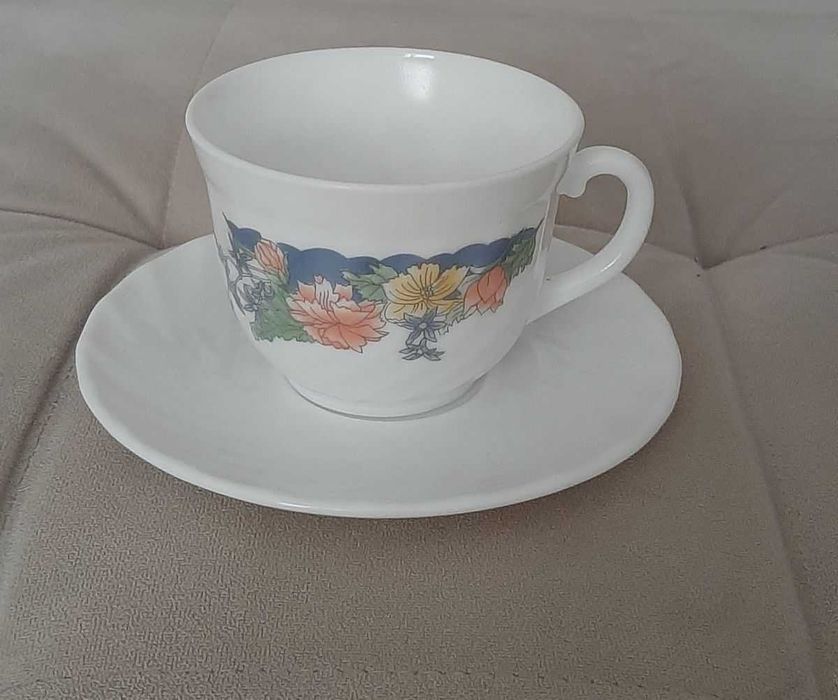 Serviço Chá 6 Pessoas "Arcopal" Porcelana Opalinada Francesa c/ Flores (Vintage/Estrear)