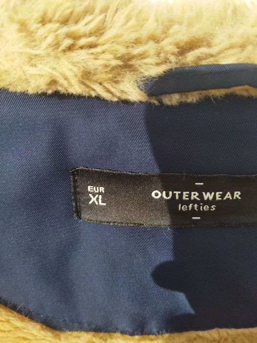 Casaco em pêlo com capuz Lefties homem