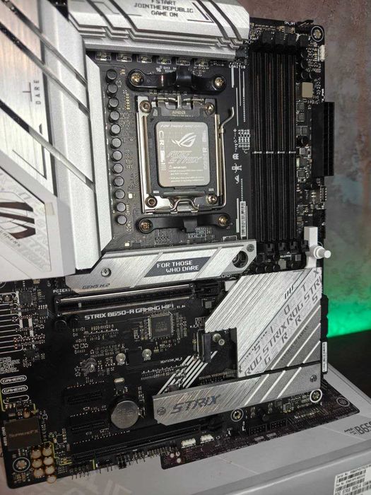 Материнська плата Rog Strix B650-A Gaming Wifi (AM5) 7000-9000 AMD