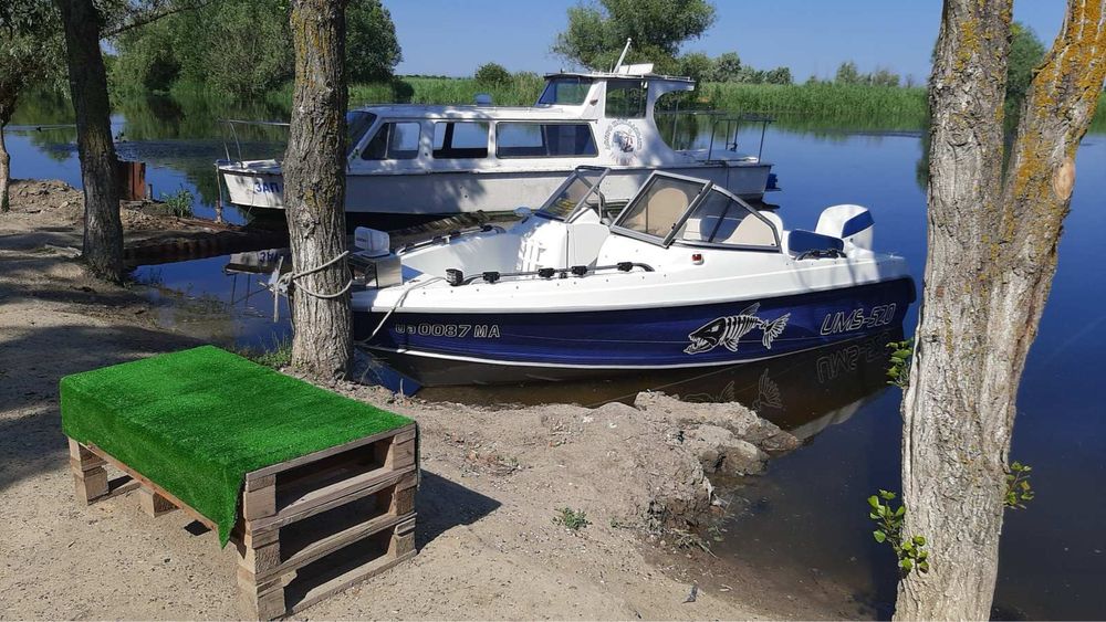 В продаже Катер UMS-520