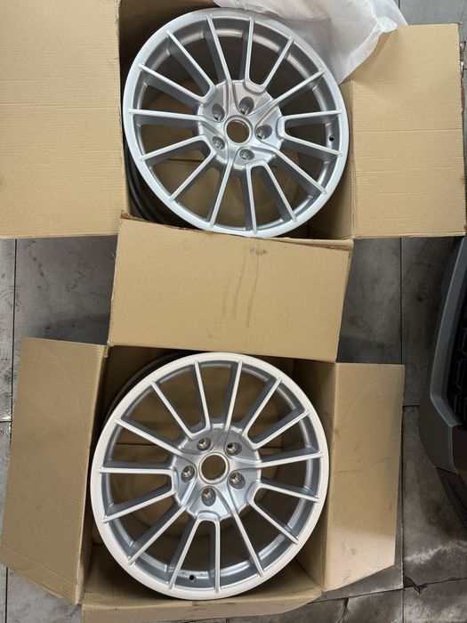 Dwie nowe felgi 21 cali Cayenne 957 GTS/Turbo