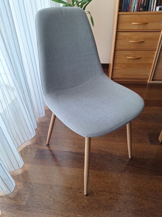 Conjunto mesa de sala de jantar e 6 cadeiras