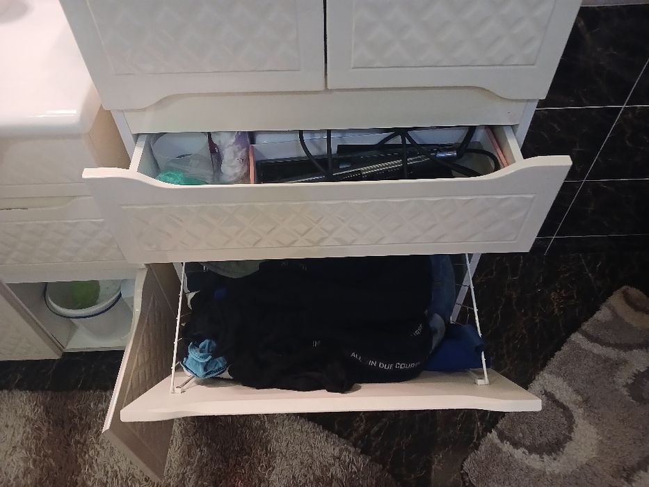 Меблі у ванну кімнату